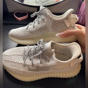 Yeezy 350 ⭐️🤍